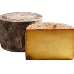 "Cheddar" Hartkäse, Ca. 400 G. - Degust