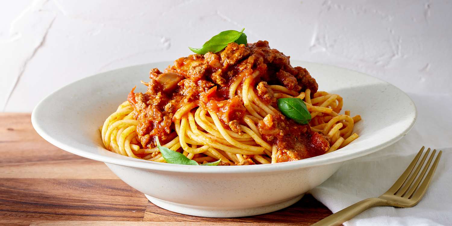 Titelseite -Essen Verkaufsgeschäft Easyspaghettiwithtomatosauce 11715 DDMFS 1x2 2425 c67720e4ea884f22a852f0bb84a87a80