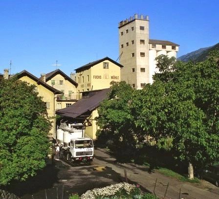Knusper Schoko-Müsli, Müsli Mit Haselnüssen & Schokolade, 350g - Fuchs 4 Knusper Schoko-Müsli, Müsli Mit Haselnüssen & Schokolade, 350g - Fuchs - Image 2